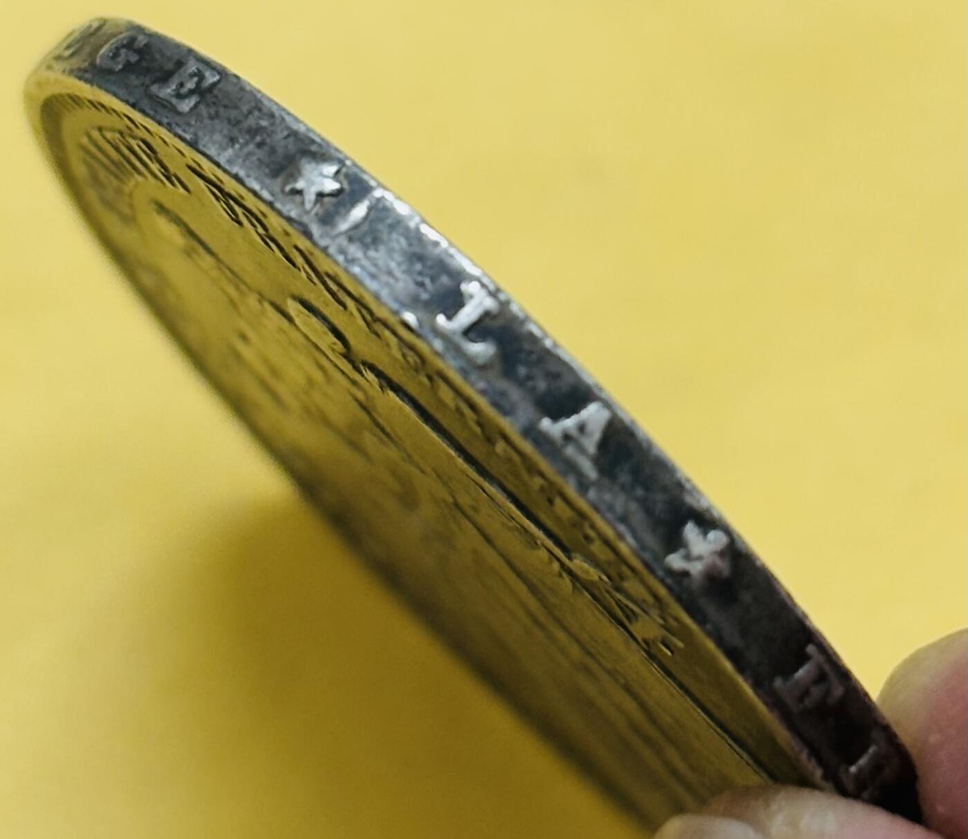 文馨钱币收藏第 283 场，【大雪鉴珍，寒英缀金】金银纪念币精品场，诚邀您的参与【长期接代拍品】 法兰西第三共和国 1875 年大力神 5 法郎大银币，早期第六版本 A 厂 900 高银，双面墨黑底包浆入眼舒服，视觉感强