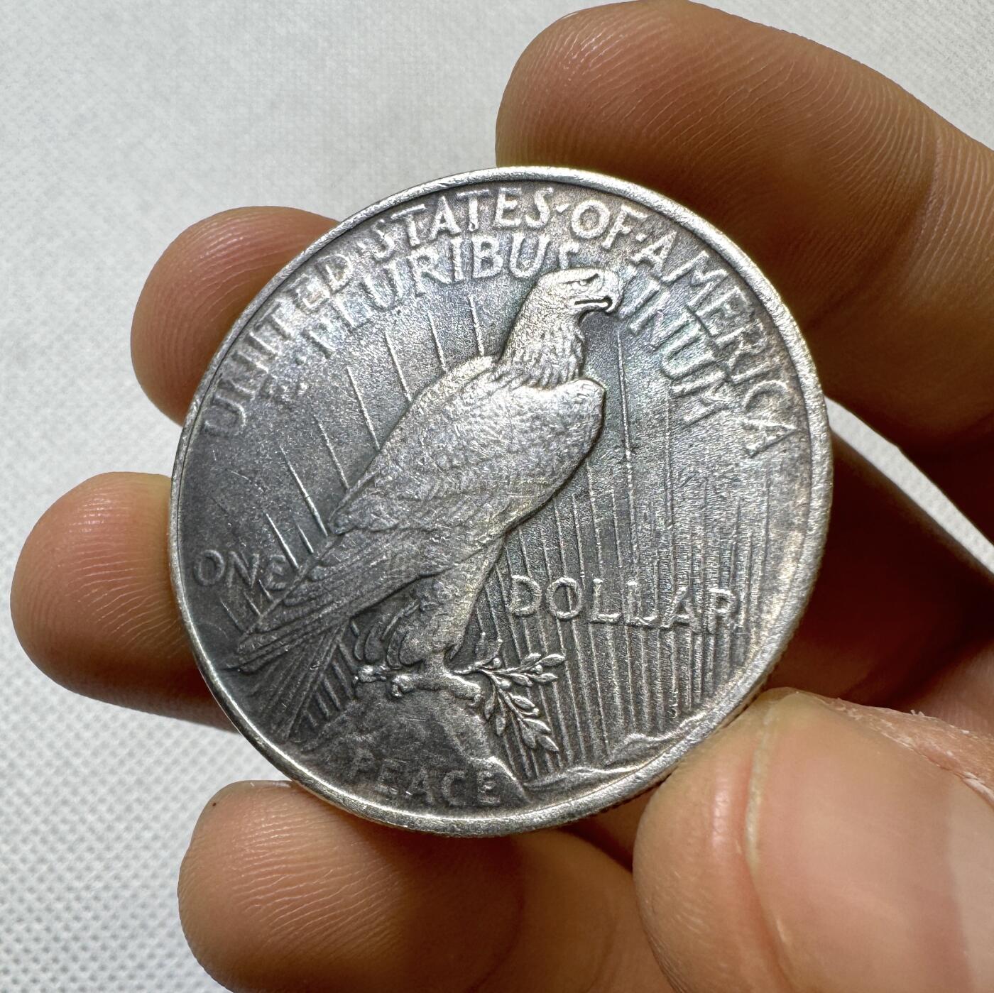 甄臻铺-世界币章拍卖（第40期）送拍享返佣金等优惠多多 美国1922年和平鹰一美元银币，细节见图