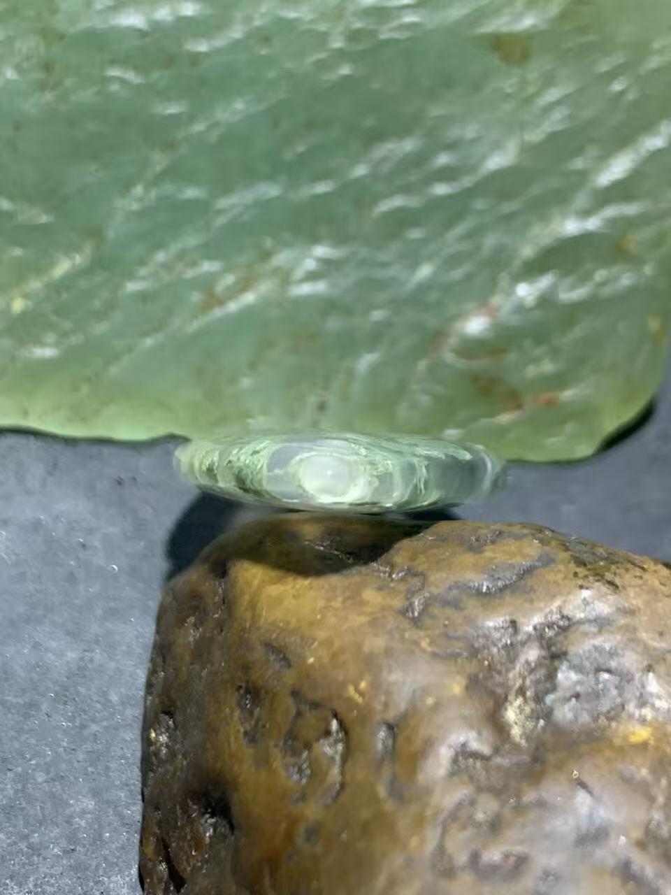 冰透高润度水草玛瑙通货吊坠一个，，。