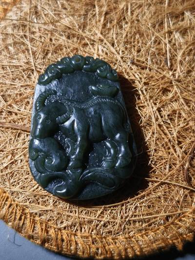 88期回流戒指饰品杂件纪念章丝路钱币专场 - 新疆玉件