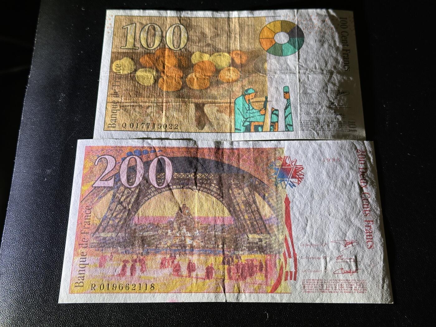 《外钞收藏家》第五百八十八期（优质场）（本平台长期征集拍品、欢迎藏友们联系合作） 法国末版100法郎保罗塞尚+200法郎埃菲尔铁塔（全程无4）	9品左右