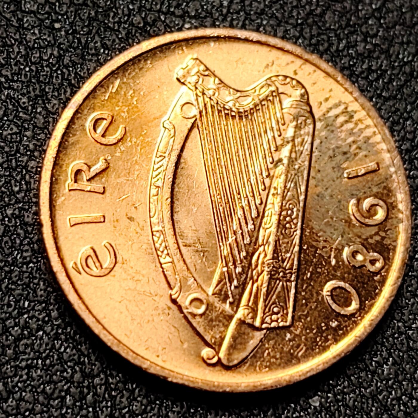 泉币菌-第141场-精品福利场（之前场次29日、30日发货，敬请谅解） 孔雀 爱尔兰1硬币 1980年 直径21mm 保真 纪念币铜钱