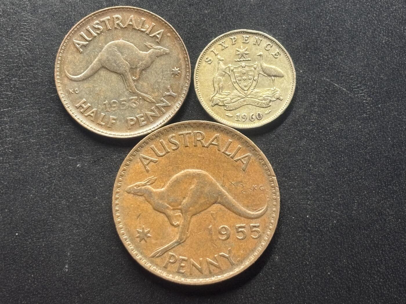 邮泉阁限时拍卖第三十七场 英国殖民地、属地硬币专场（硬币在国外。请付邮费6元。） 澳大利亚伊丽莎白2铜1银