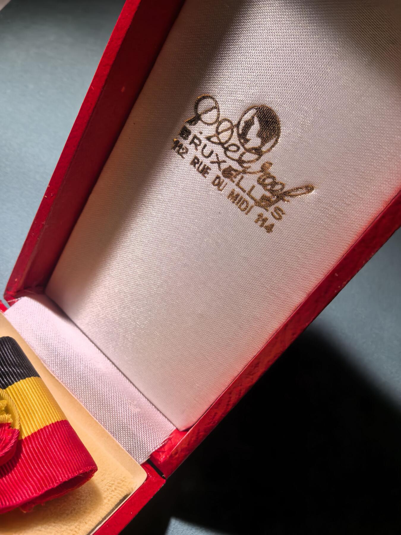 盛世勋华——号角文化勋章邮票专场拍卖第290期 比利时特级劳动功勋奖章  银制 带原盒