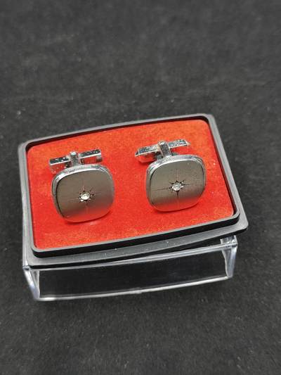 0元起拍勋章 第314期 咸鱼国勋章拍卖专场 11月30日（周日）下午6：00开始 - 日本中古袖扣一对