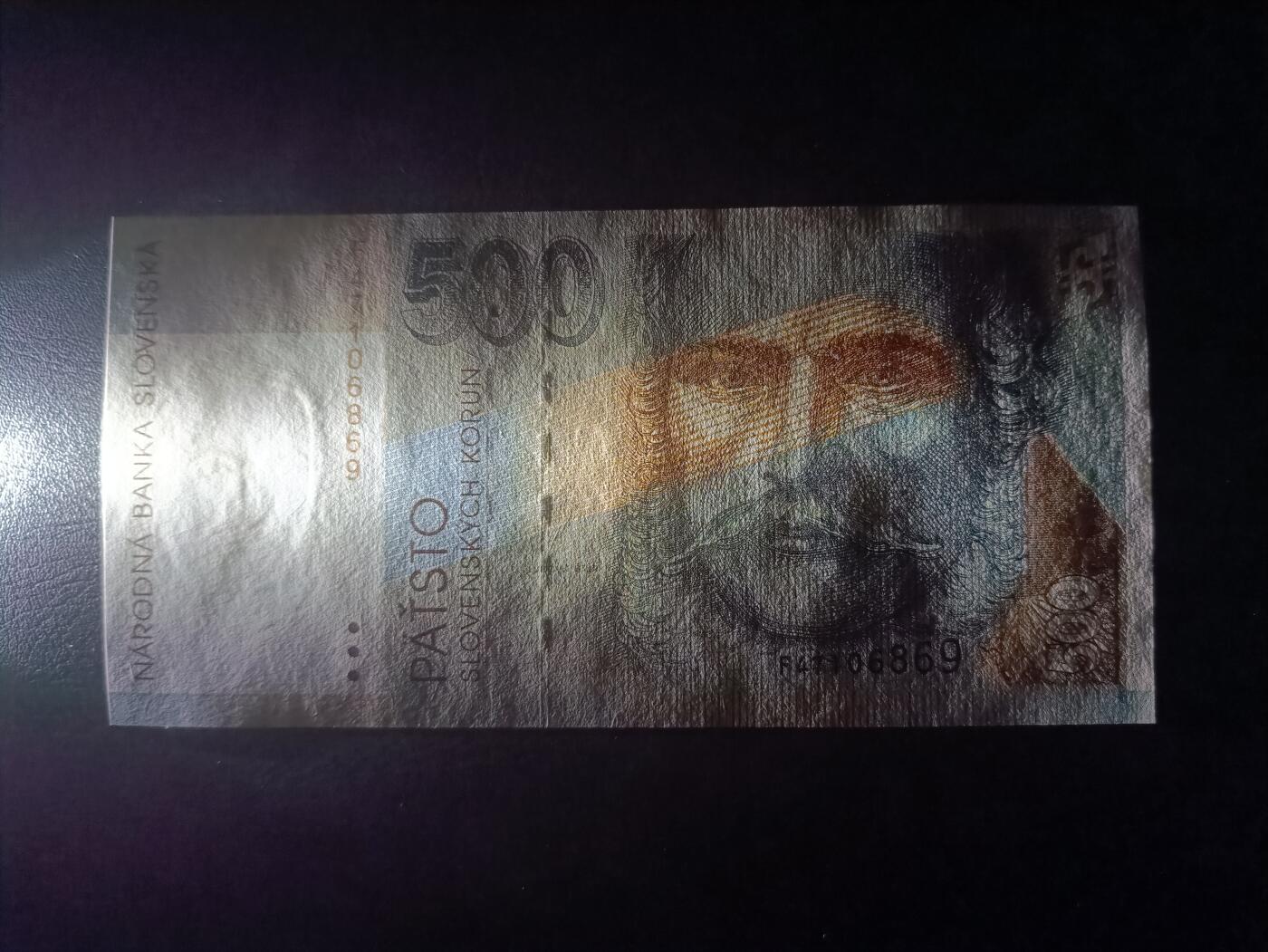 2025十一月第七期，总205期 斯洛伐克1996年500克朗UNC-，民族英雄施图尔和布拉斯迪拉发城堡