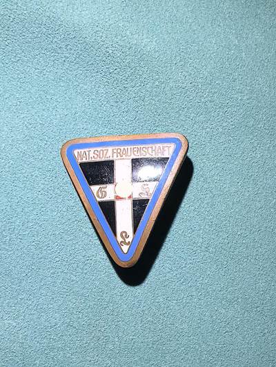 盛世勋华——号角文化勋章邮票专场拍卖第290期 - 德国（1939）妇女联盟高级会员证章 少见带厂标