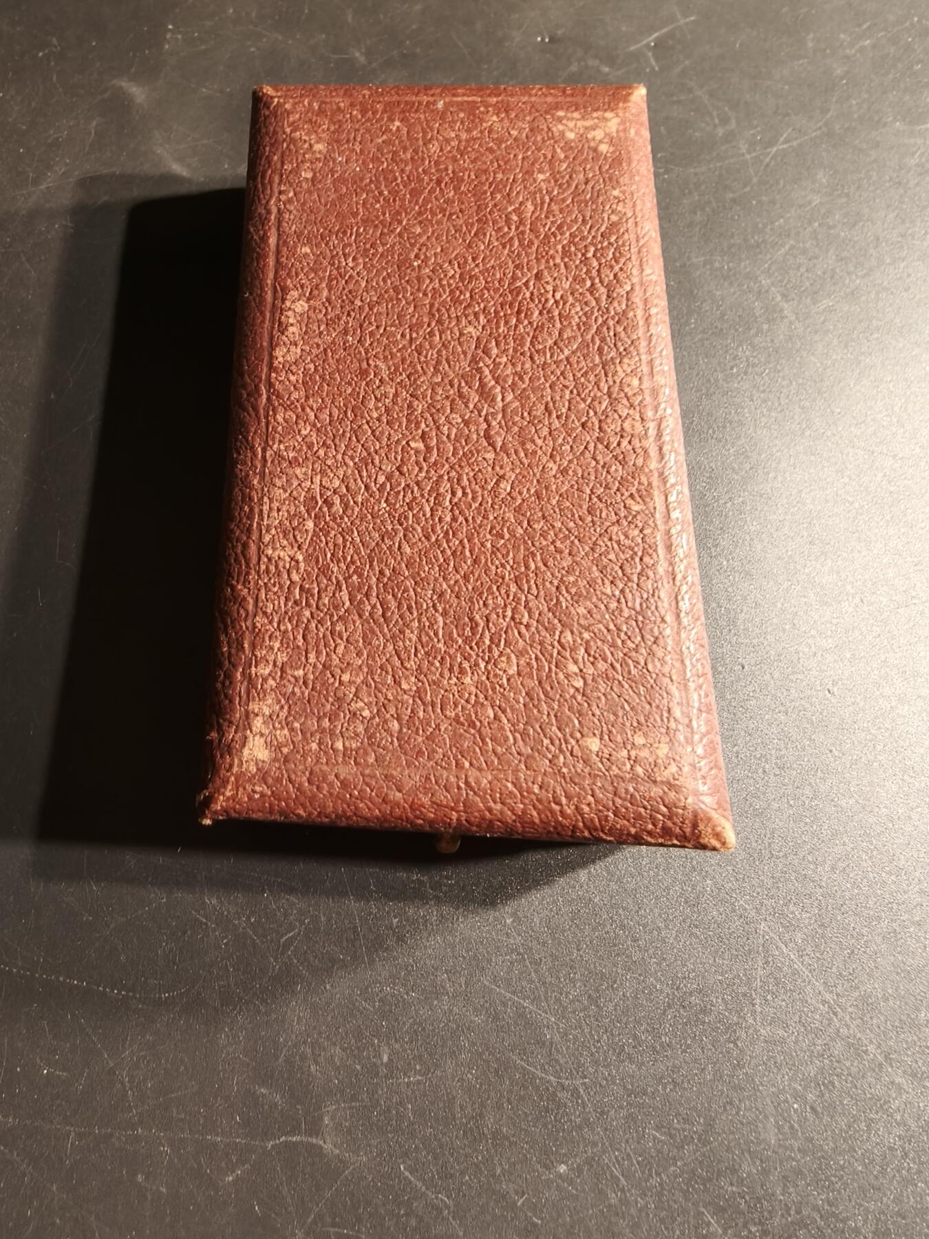 老王徽章第166期 法国骑士级荣誉军团勋章     银质珐琅    三共时期    原盒