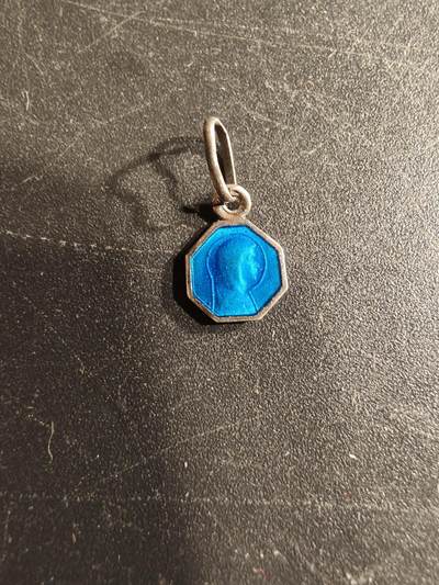 老王徽章第166期 - 法国天主教会纪念章    带珐琅     