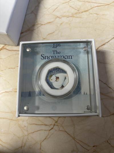 第183期拍卖 - 英国2020年雪人七边形彩色精制纪念银币，925银，8克，发行量7000枚