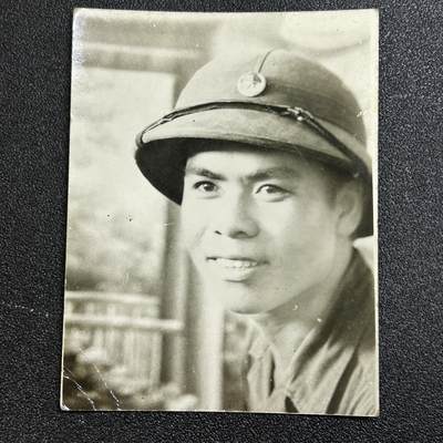 西秦中古拍卖第六十七期 - 越南战争时期 越南人民军照片