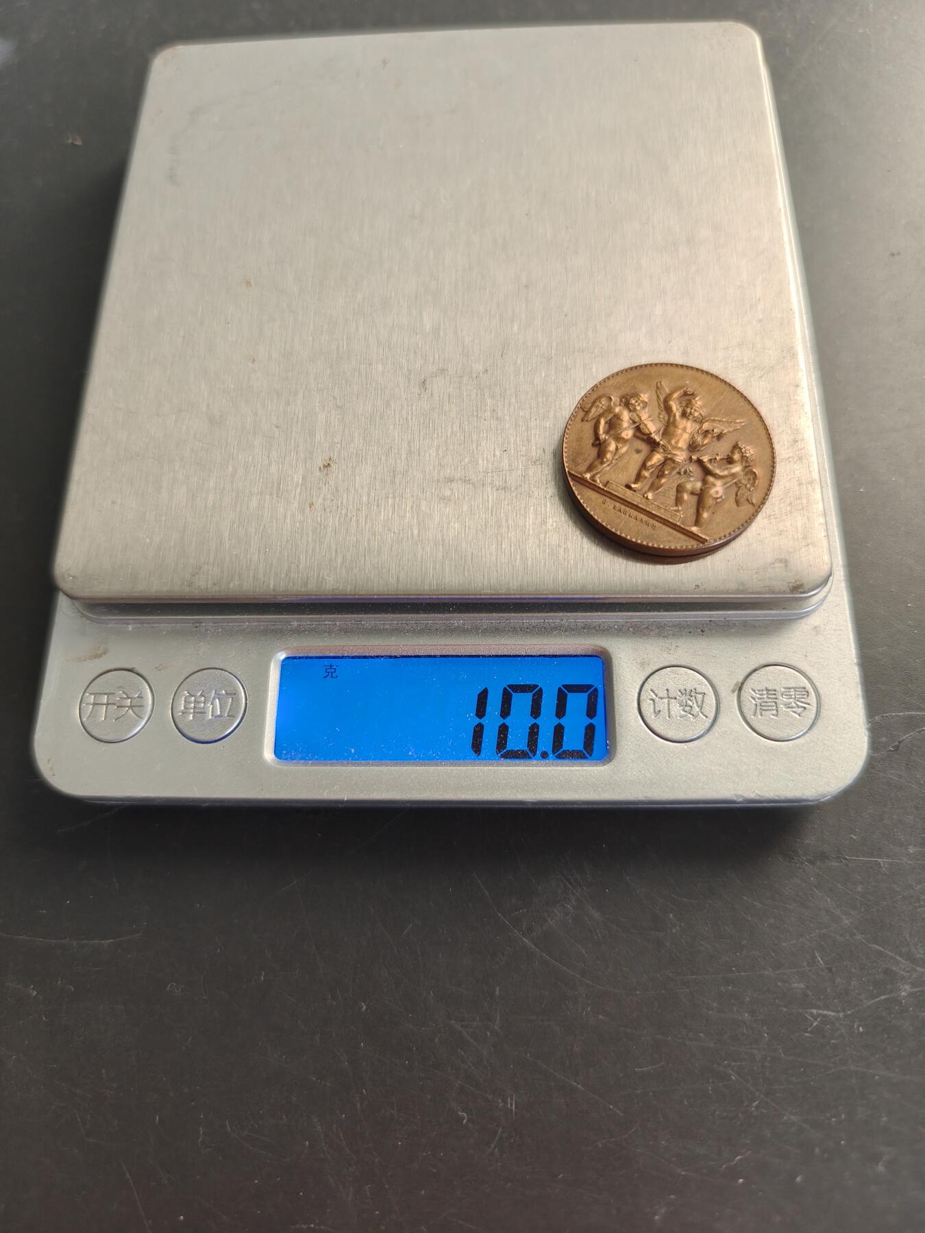 老王徽章第166期 法国音乐小天使大铜章     直径28mm.   重量10g