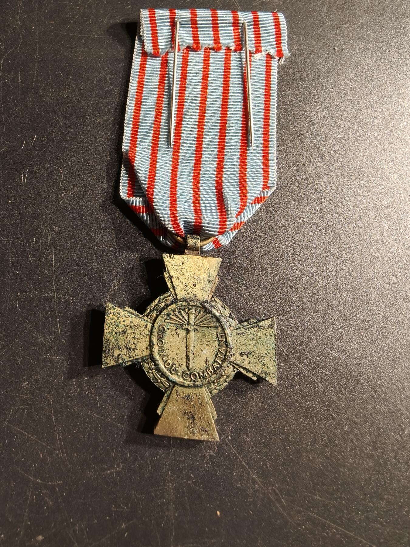 老王徽章第166期 法国战斗十字奖章