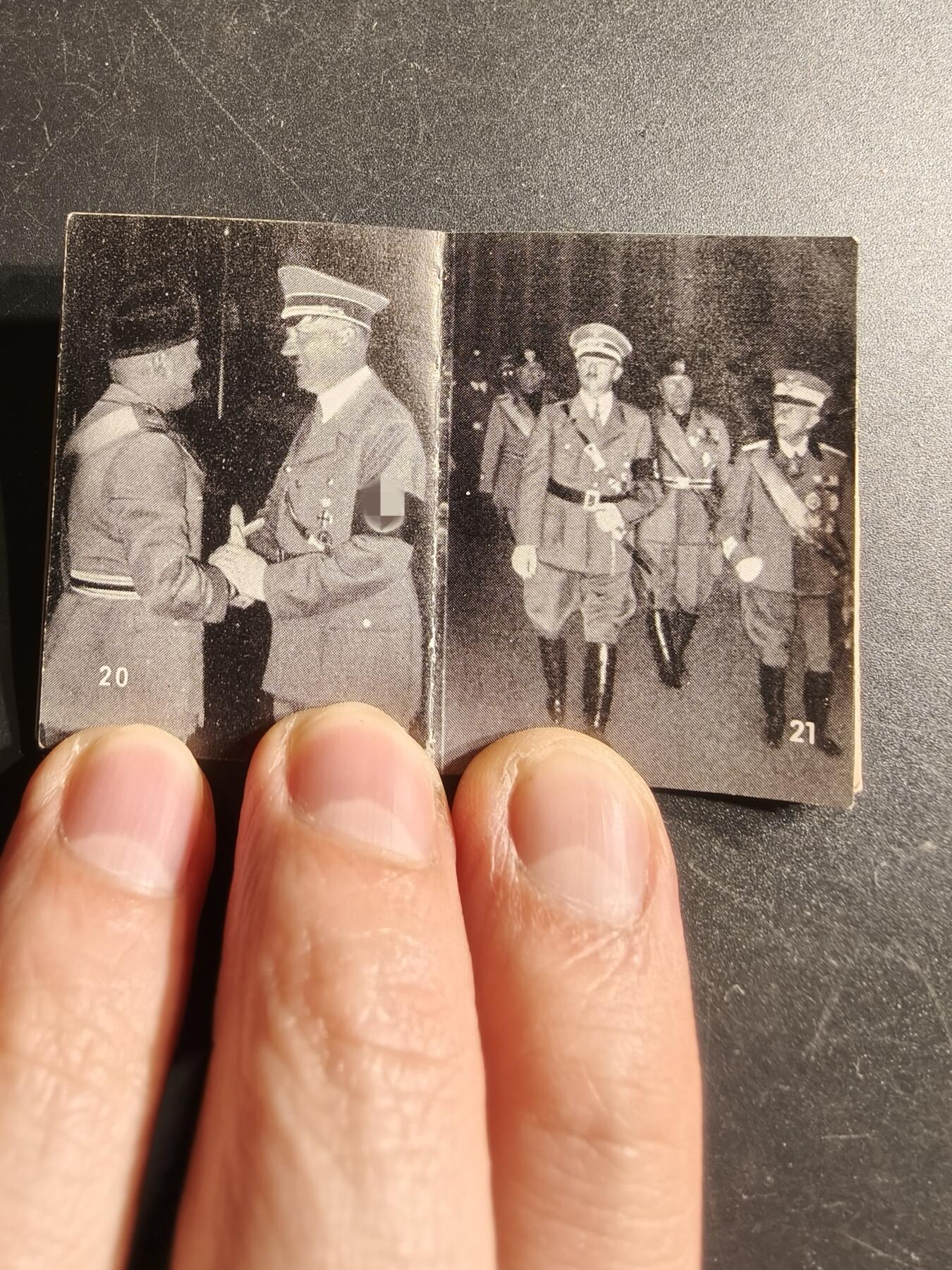 老王徽章第166期 德三小胡子“元首与墨索里尼”宣传册