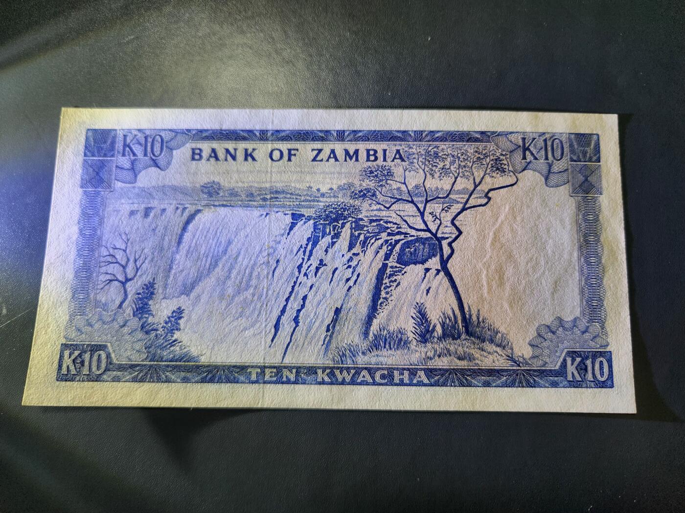 11月30号晚上8点 外国纸币自动截拍第66场