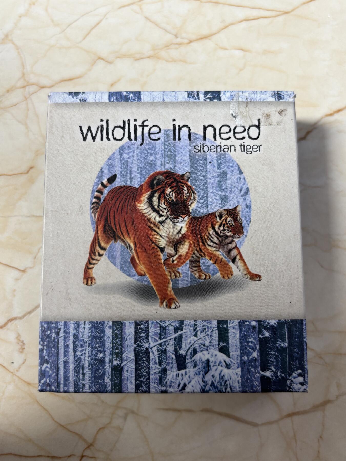 第183期拍卖 图瓦卢2012年亚洲动物西伯利亚虎精制彩色纪念银币，999银，1盎司