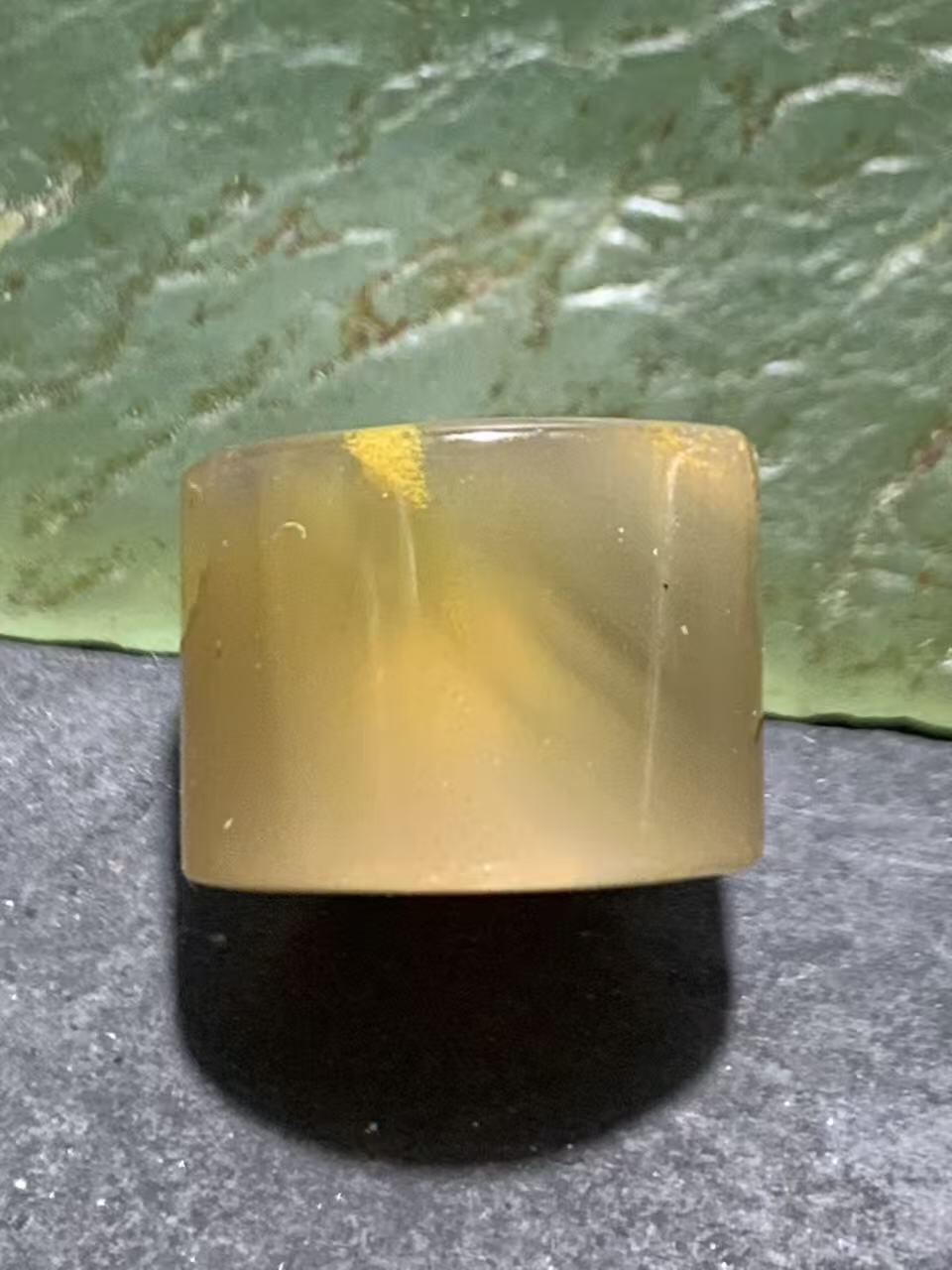 蒙料冻料飘金沙鸡油黄战国红玛瑙通货墩子一个