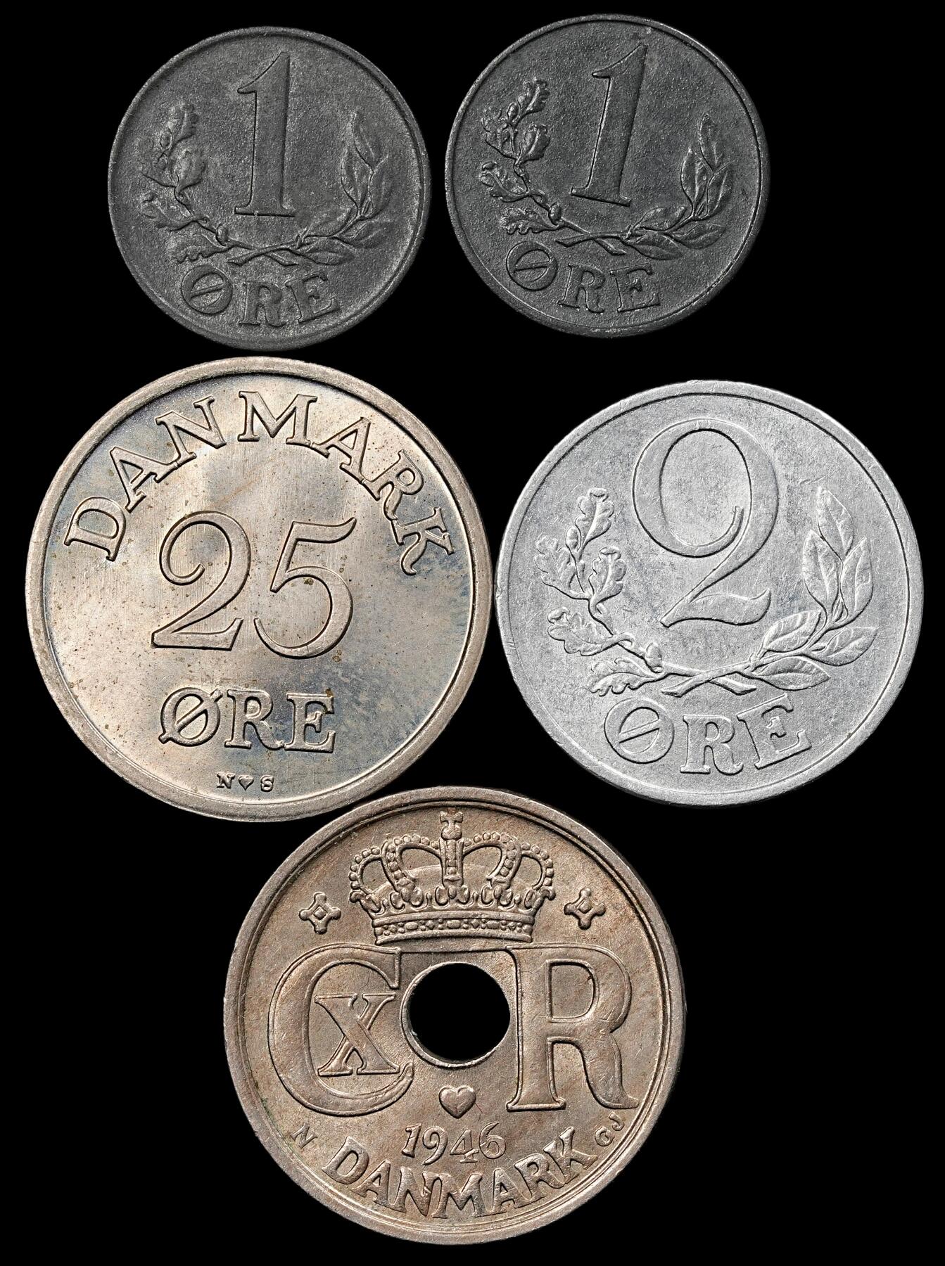 修遠堂世界钱币第九十五期 未流通丹麦老币一组