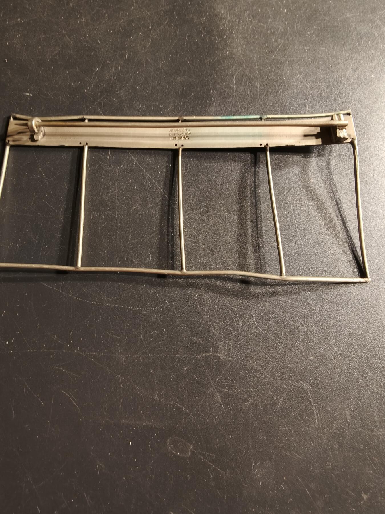 老王徽章第166期 英国联排支架    4R.   名厂Spink作品，带厂标