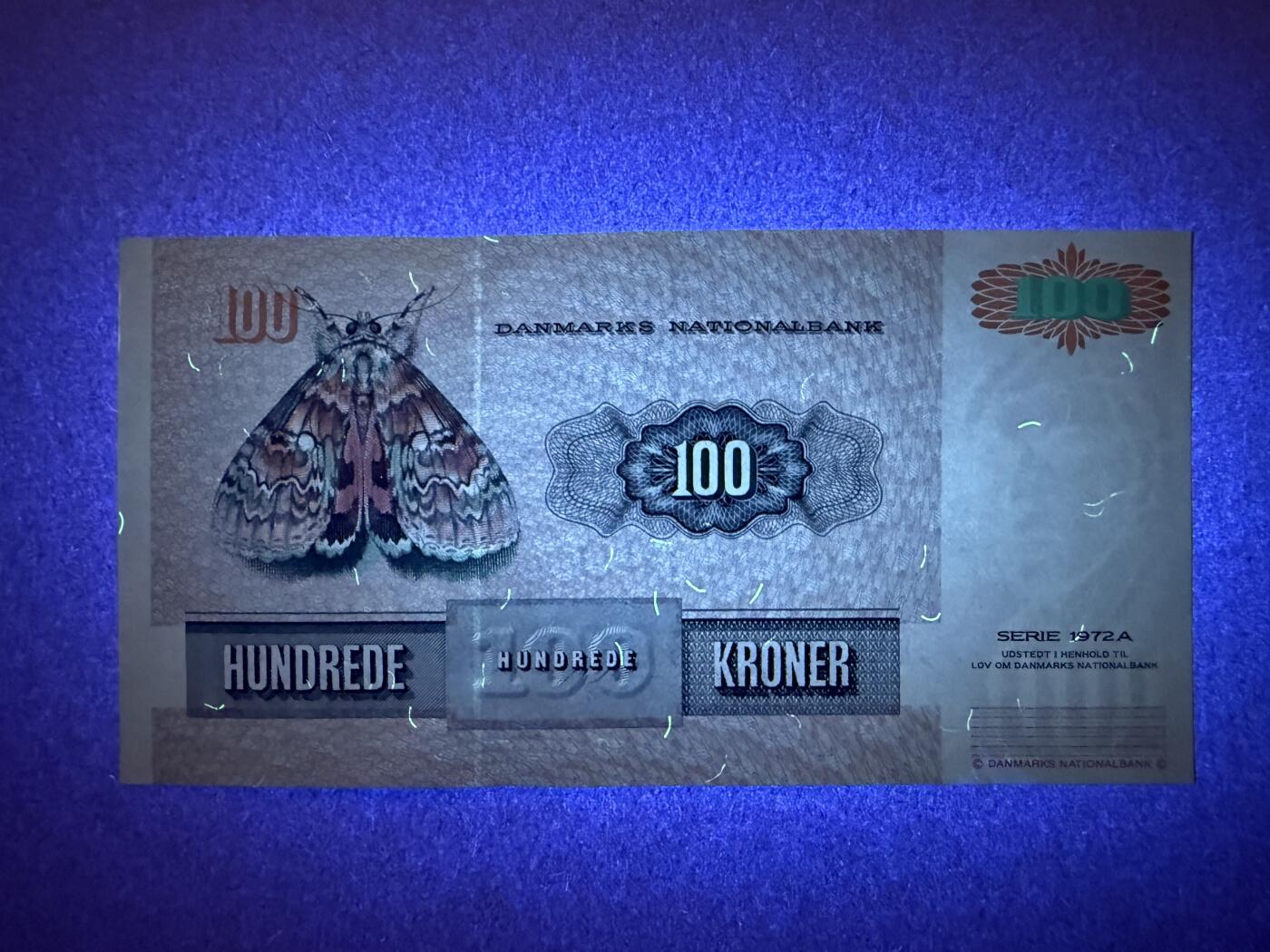 《艾美收藏》第222期-11.30周日外币畅拍 丹麦100克朗 UNC 动物版彩蝶 底部轻微荧光 无47