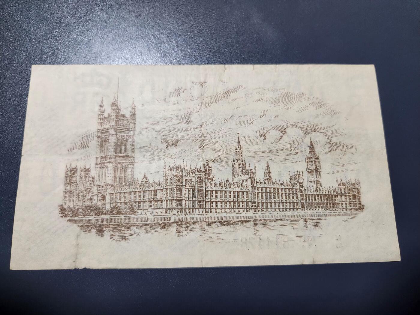 11月30号晚上8点 外国纸币自动截拍第66场 英国稀少品种