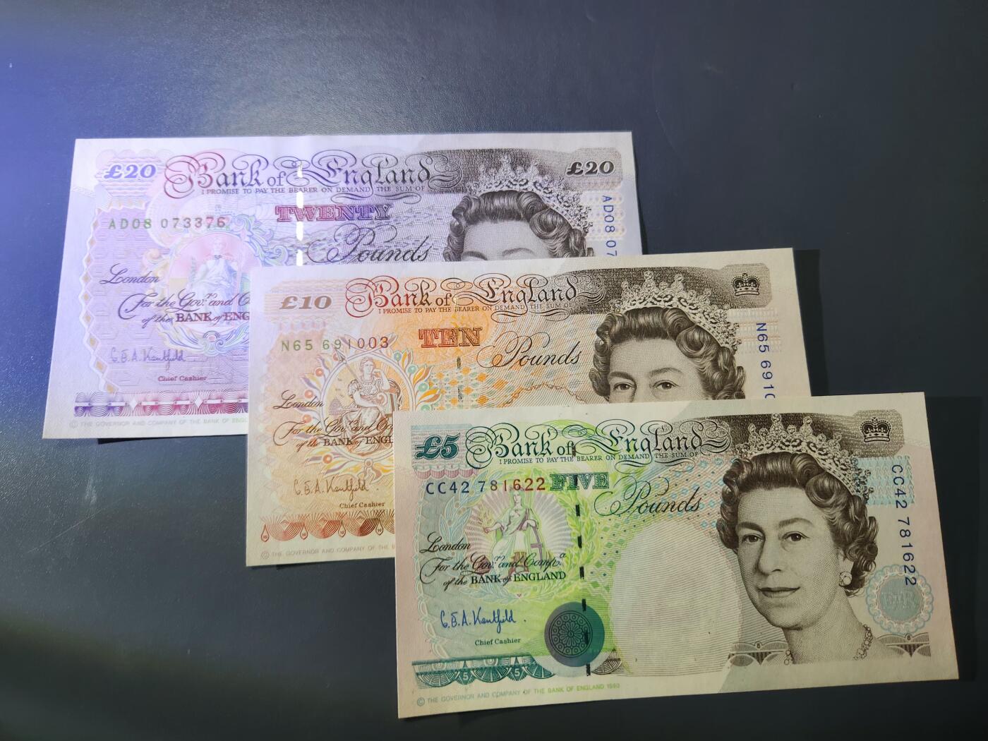 11月30号晚上8点 外国纸币自动截拍第66场