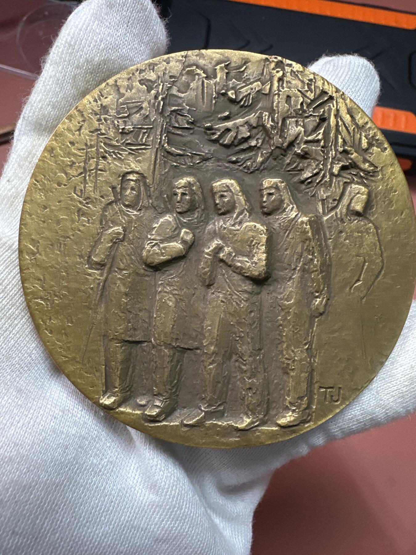 12.4铜章专场 1987年芬兰独立70周年纪念章 由芬兰战争退伍军人支持基金会发行 作者Tillander