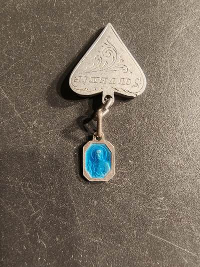 老王徽章第166期 - 法国天主教会纪念章    银质珐琅     1.1g