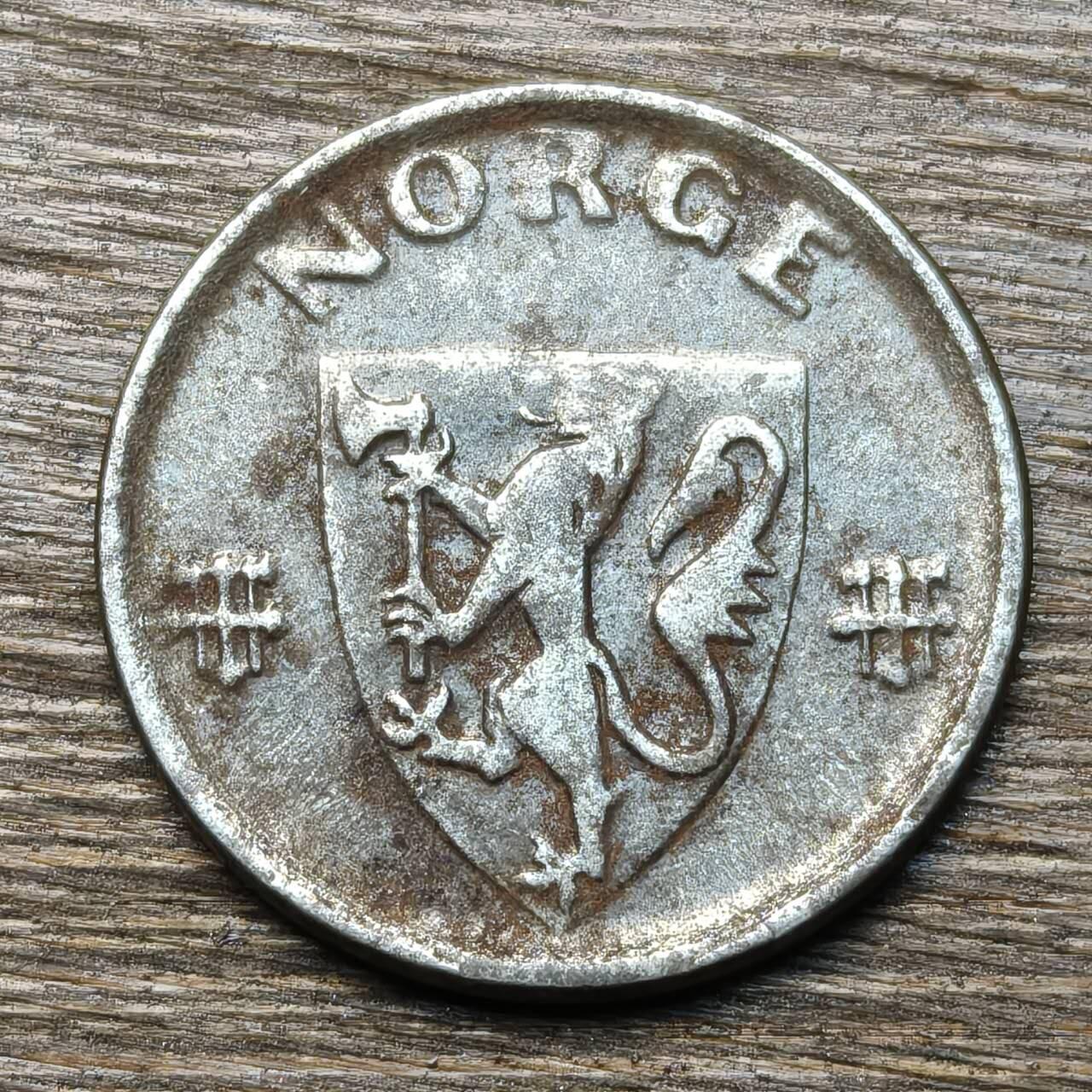 【铜匠收藏】★第133场★散币场，无佣金，30包邮。不满30元，支付5元运费。《接受代拍 代送NGC评级》 挪威 1945年 2欧尔  铜币