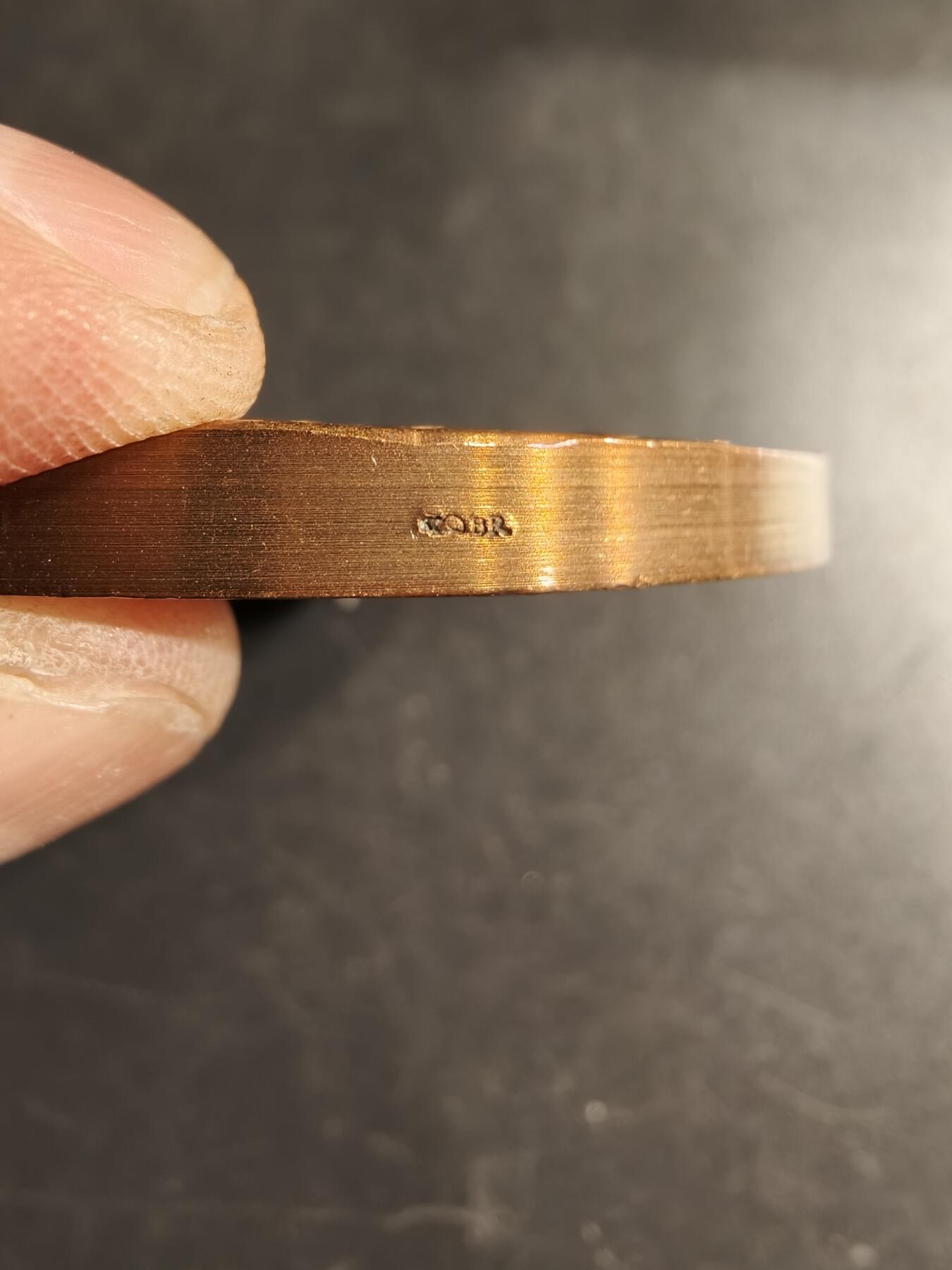 老王徽章第166期 法国下诺曼底大区大铜章    高浮雕     Crouzat作品    直径68mm.    重量158.8g