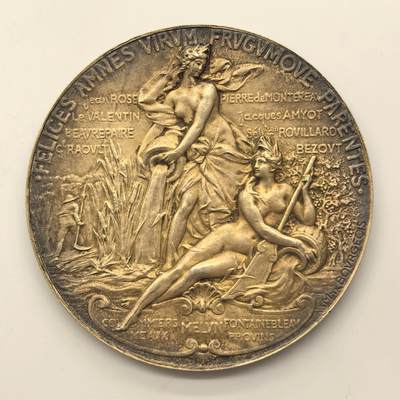 博洋堂世界钱币拍卖第149期（全场包邮） - 法国新艺术时期财富双女神银章，直径63mm，重约117克，雕刻极其精美，画面感极丰富的一枚银章，银镀金版，背面无刻字，极其罕见的一枚奖章