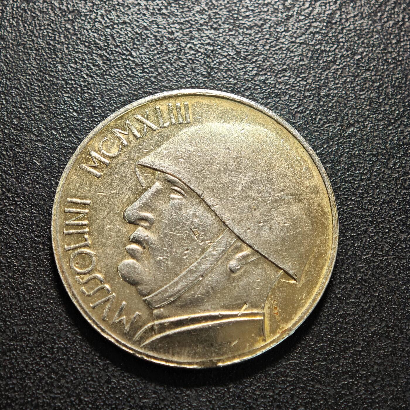 【德藏】世界币章拍卖第155期（拍品征集中~欢迎藏友联系） 20世纪早期 意大利20里拉镀银纪念章 直径约：35.5mm；重约：20.3g