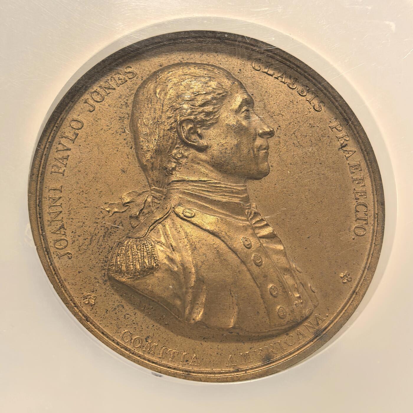 博洋堂世界钱币拍卖第149期（全场包邮） NGC MS62 英国复刻1779年弗兰伯勒角海战纪念巨大镀金铜章，超高浮雕56mm巨大款，这一系列镀金章如果是原铸得几万成交价。这枚是二战时期复刻的。