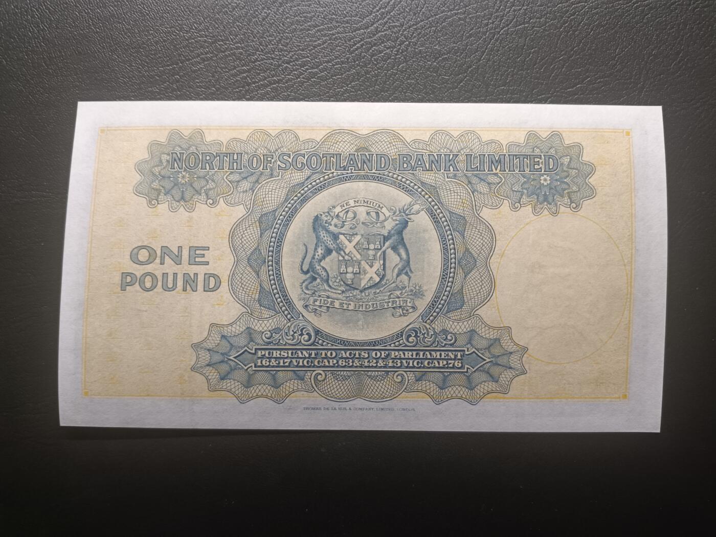 2025十一月第七期，总205期 苏格兰北方银行1940年1镑AUNC，阿伯丁大教堂和银行徽章，此银行被克莱斯戴勒银行收购，稀有品种