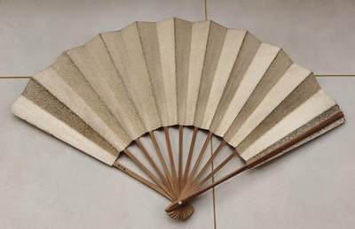 七河·世界钱币杂件水晶矿标小拍（总第29期） - 藏家出品X644 邻国“福仙堂”款老折扇一件 素面 本件拍品由合作藏家负责邮寄