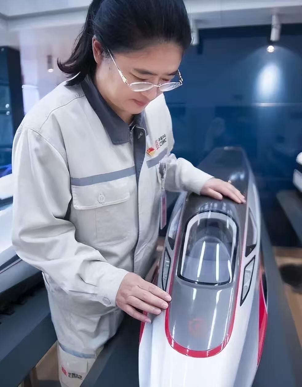 零元拍：中国高铁总工程师梁建英亲签12306官方复兴号动车组模型具有划时代意义的CH380 合金模型！