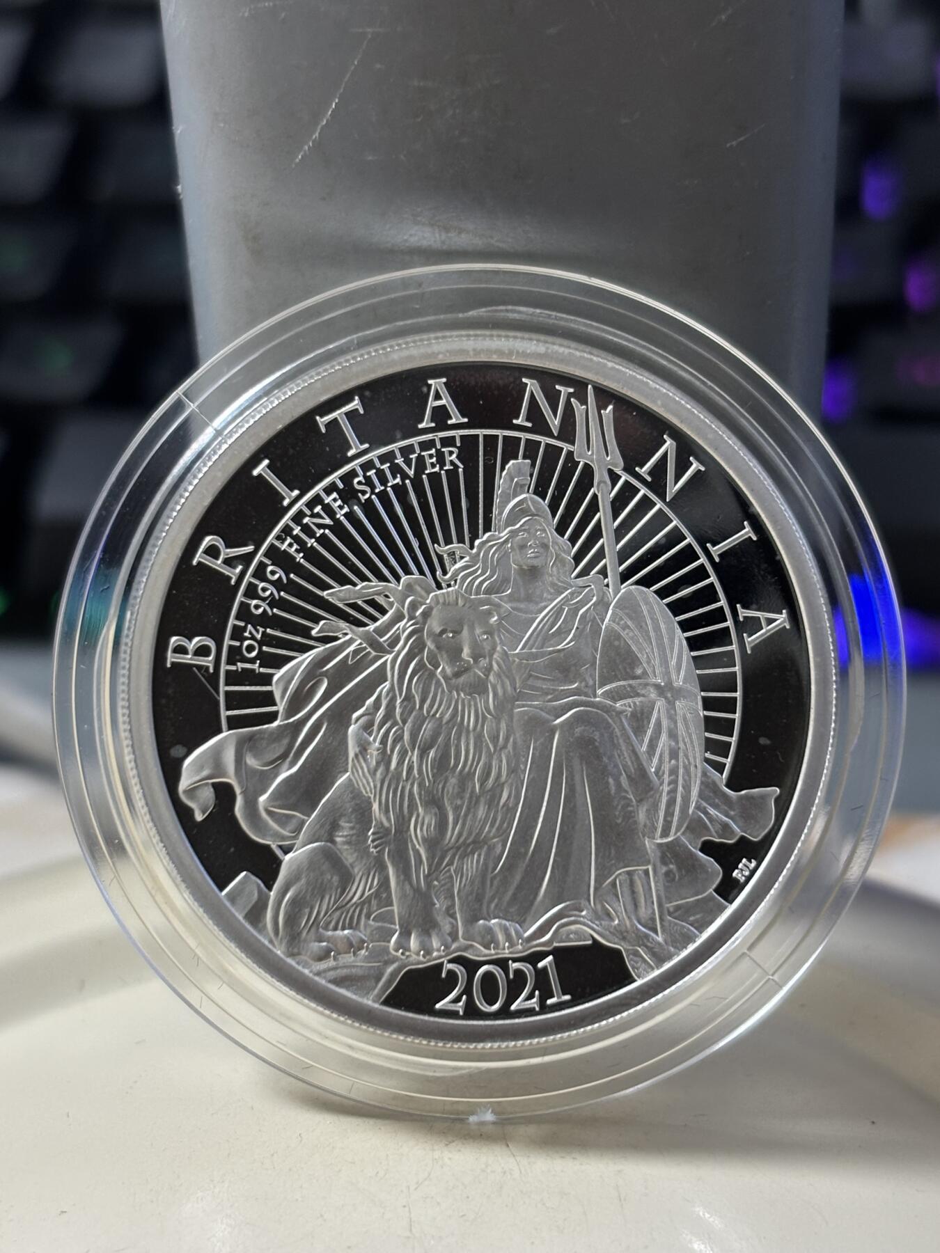 第183期拍卖 英国2021年不列颠女神狮子1盎司纪念银币，999银，发行2900枚