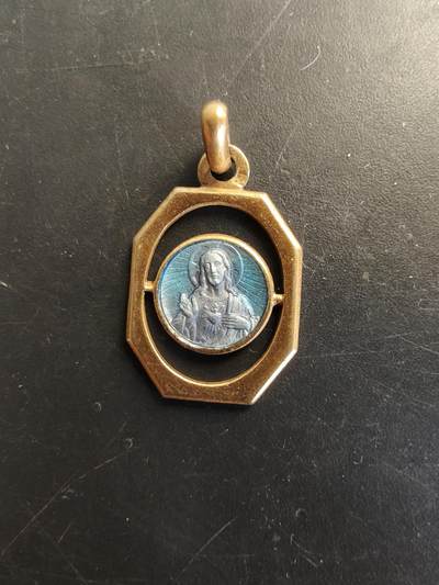 老王徽章第166期 - 法国天主教会纪念章    带珐琅     