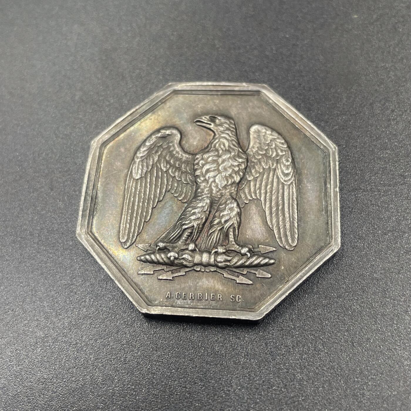 「木头集藏」章牌精品专场！ 法国雄鹰火灾保险公司八角银章，直径：37 mm，19.3 g，蜜蜂 ARGENT，品相不错。