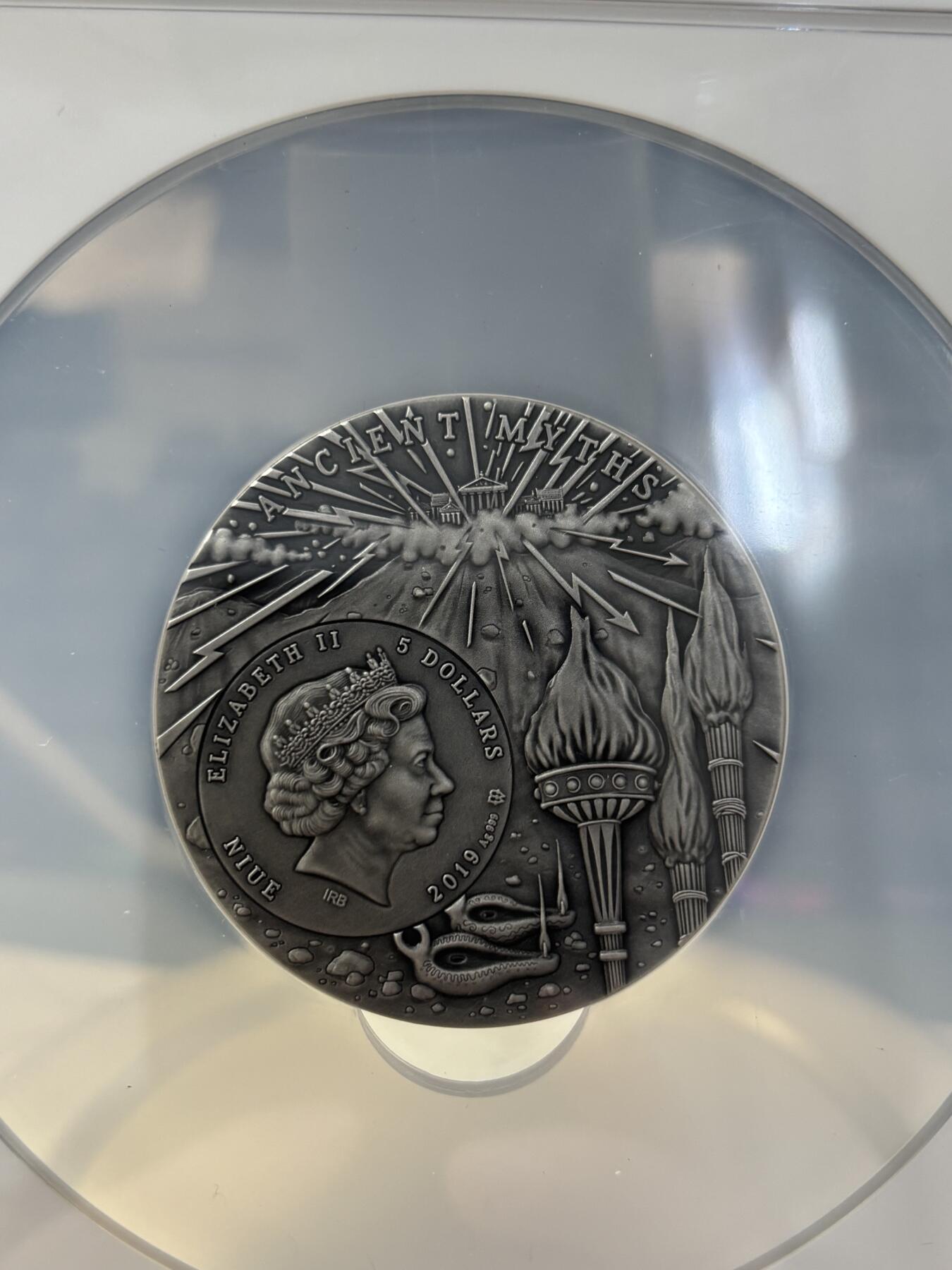 第183期拍卖 纽埃2019希腊神话系列普罗米修斯2盎司镀金银币NGC-MS70首无盒无证书，999银，发行500枚