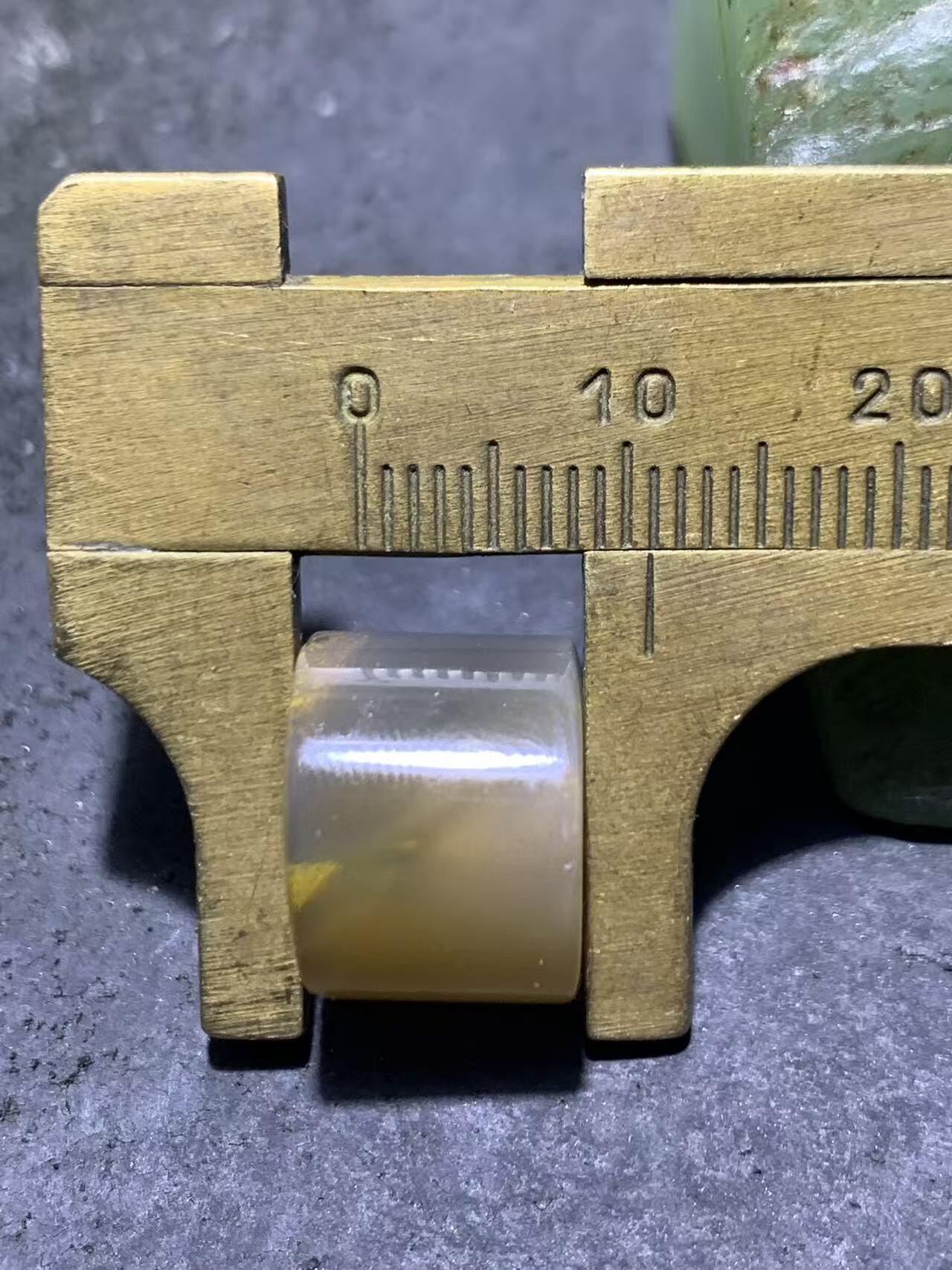 蒙料冻料飘金沙鸡油黄战国红玛瑙通货墩子一个