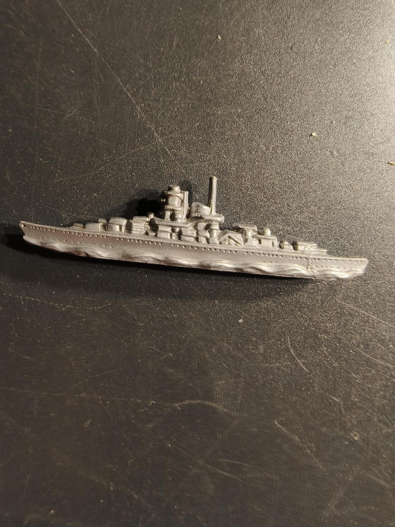 老王徽章第166期 德三海军护卫舰证章