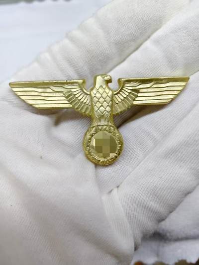 ww两，德三党政组织官员大檐帽帽徽，镀金铜底，背后rzm m1/44标 - ww两，德三党政组织官员大檐帽帽徽，镀金铜底，背后rzm m1/44标