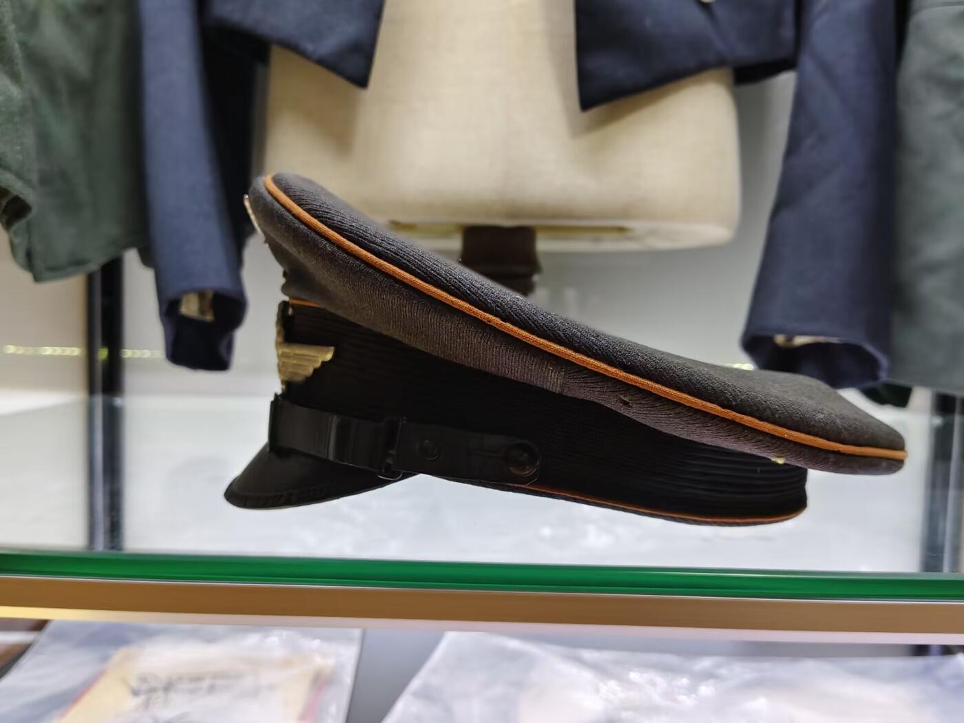 ww2，德三空军信息情报士官大檐帽，偏向早期，制作风格扁扁的别有风味59大头围