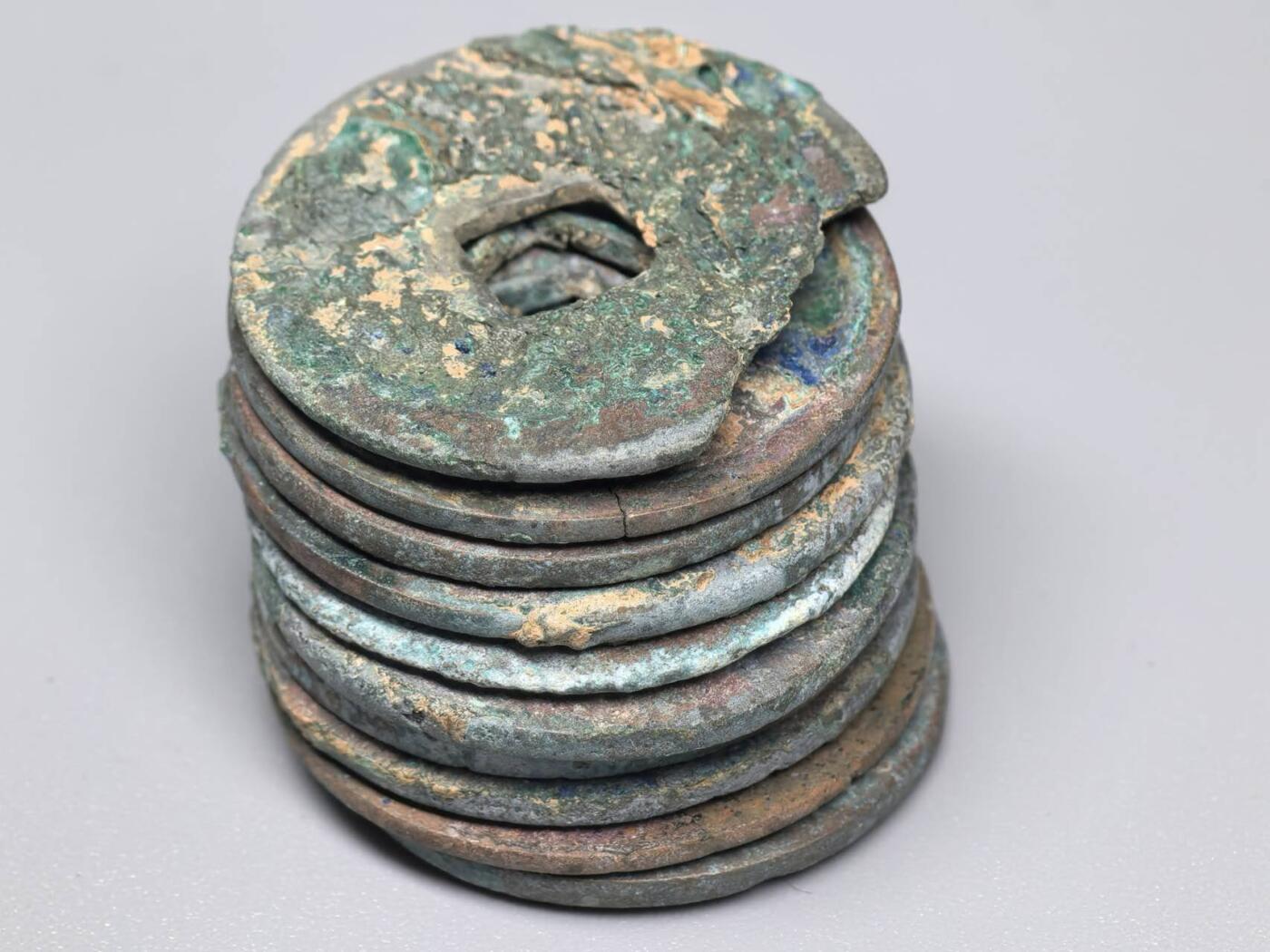 小驴勋章奖章收藏11月29日周六晚六点拍卖（珍爱和平，收藏战争，铭记历史，勿忘国耻，忠党爱国。有偿代拍，送拍规则在简介最后，参拍须阅读规则后再参拍，关系到运费包装发货时效真假辨别等关键信息，拍卖时不再发原图，看大图店主微信码在拍卖店铺介绍里）