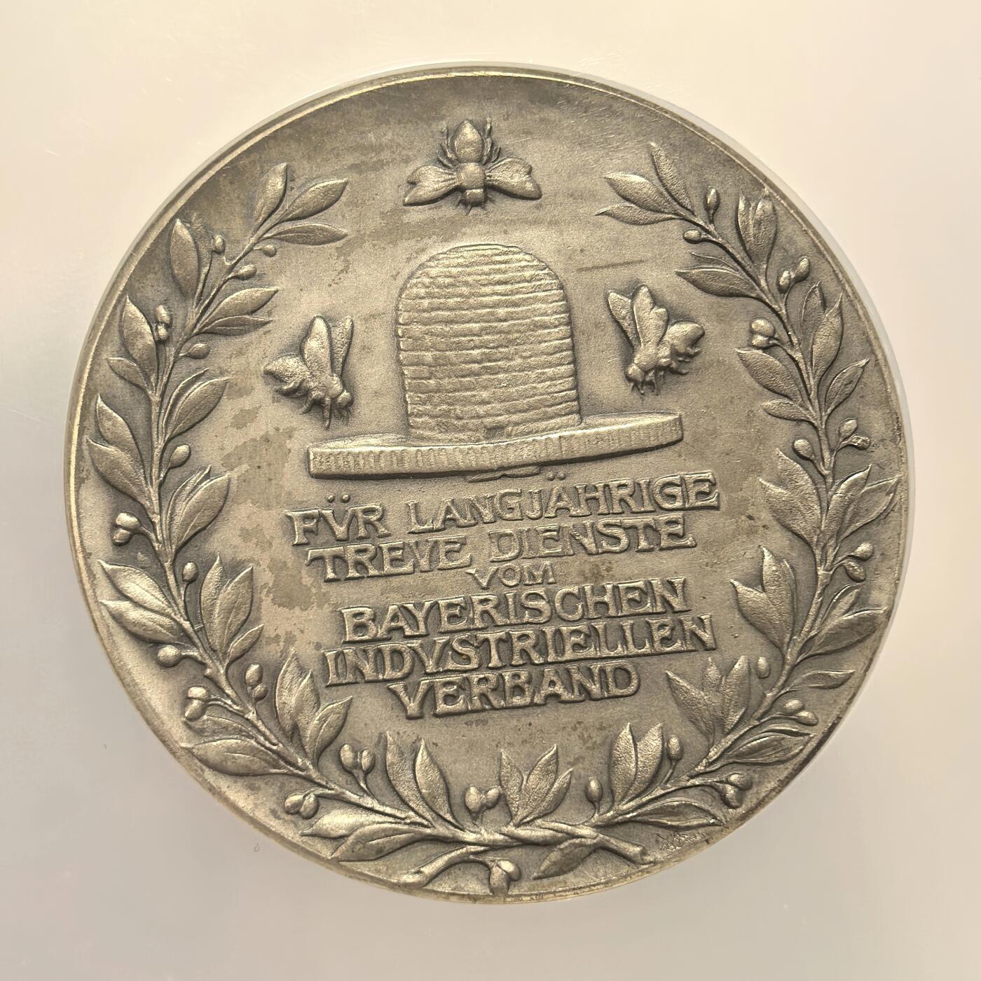 博洋堂世界钱币拍卖第149期（全场包邮） NGC MS63 德国第二帝国工业成就颁发50mm巨大银章！有玩德系的推断应该也是是第三帝国初期品种。