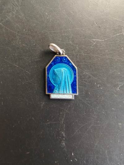 老王徽章第166期 - 法国天主教会纪念章    银质珐琅     1.9g