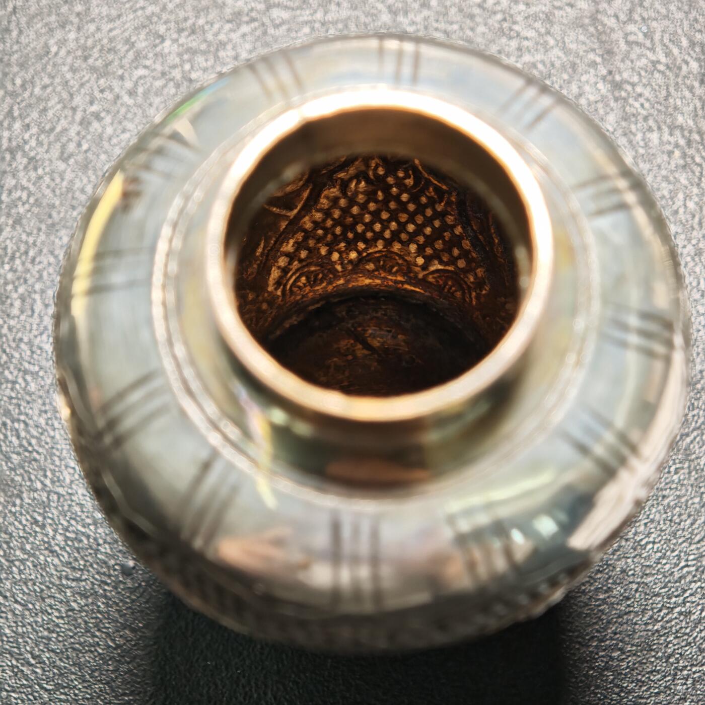 【德藏】世界币章拍卖第155期（拍品征集中~欢迎藏友联系） 回流龙凤雕花银瓶 瓶高约：83.4mm（含盖），瓶身直径约：50.8mm，瓶盖直径约：29.6mm，瓶重约：54.5g（含盖)）