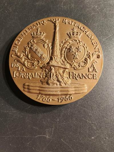 老王徽章第166期 - 法国洛林合并入法国200周年大铜章     直径68mm.   重量166.2g
