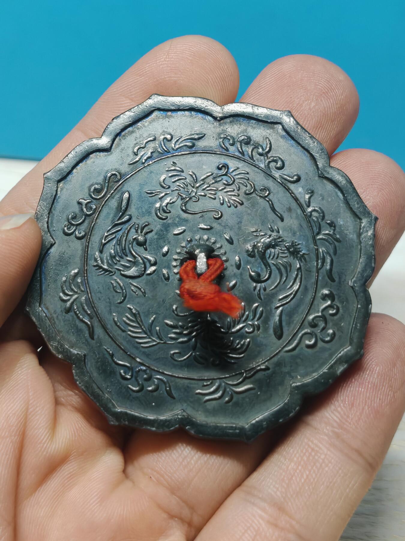 1907年6月 日本明治40年 妇女用品展览会 赏牌，背双凤花卉图，皮壳老到，少见品种值得收藏